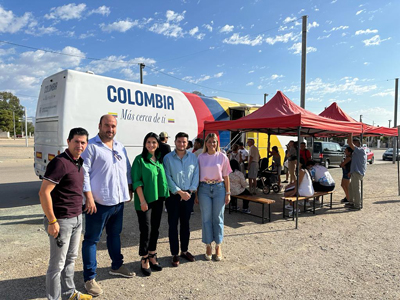 El Consulado Mvil de Colombia presta asistencia en Hurcal-Overa 