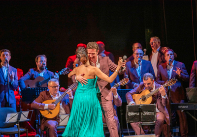 El canto polifnico latino llena de magia el Teatro Apolo, con Nuevos Aires y Capachos