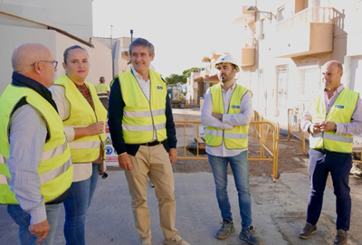 Noticia de Almera 24h: Las obras de mejora de las infraestructuras hdricas de la calle Escolares de Adra “estn llegando a su fin”