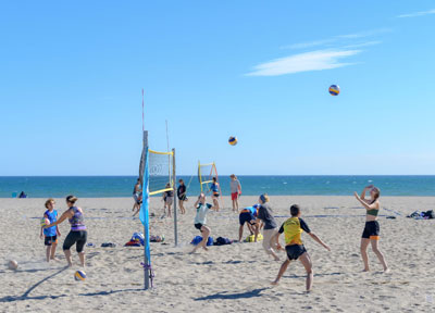 El proyecto “Tus playas de invierno” llena de vida y actividad la costa de Vera