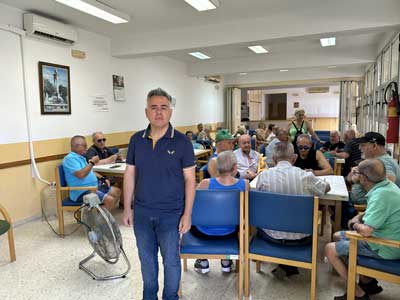 Noticia de Almera 24h: PSOE. Desprecio absoluto del PP a los mayores de las 500 Viviendas: 3 aos con el centro social sin aire y sin poder levantar las persianas