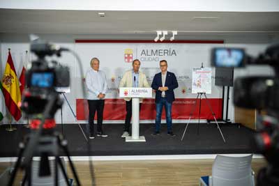 Noticia de Almera 24h: El Ayuntamiento fomenta el uso de la bicicleta en el da a da y el turismo con Conoce Almera Pedaleando