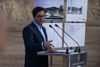 Noticia de Almera 24h: Ayuntamiento y Diputacin colocan la primera piedra del futuro Complejo Deportivo de Almerimar
