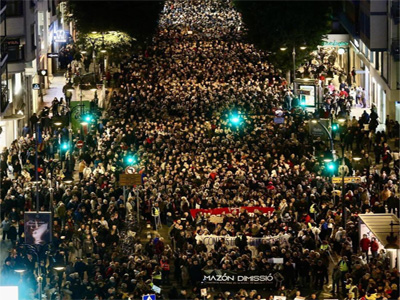Noticia de Almera 24h: Valencia sale a la calle por quinta vez para pedir la dimisin de Mazn