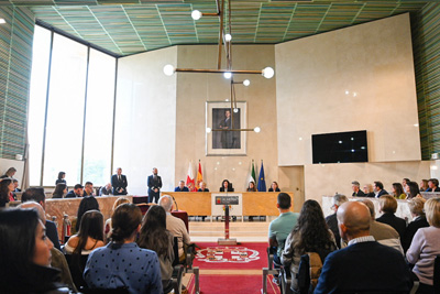 Noticia de Almera 24h: La alcaldesa preside la toma de posesin de 16 funcionarios de carrera como subalternos 