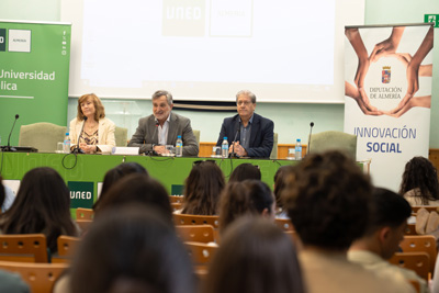 Noticia de Almera 24h: Diputacin forma a los jvenes en buen uso de las redes sociales con una jornada en la UNED