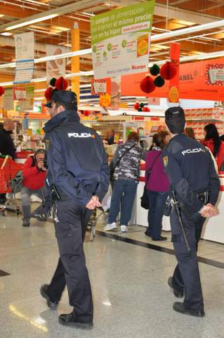 Detenidas 156 personas durante los 22 das que ha durado el dispositivo especial Comercio Seguro