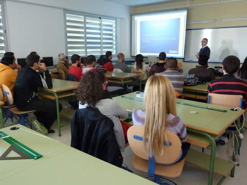 FAAM inicia en Almera el proyecto Escuela de Valores dirigido a alumnos/as de bachillerato y ciclos formativos
