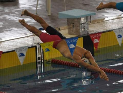 Seis medallas para los nadadores del CN Navial-Vcar en el Camponato de Andaluca Infantil y Junior
