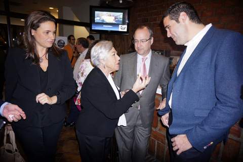 El alcalde de Almera felicita al Hotel La Perla en su 50 aniversario