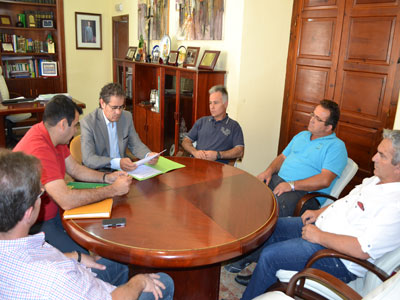 COAG considera lamentable que Hernando (PP) mienta para excusar que el Gobierno no har ms reducciones fiscales a los agricultores almerienses 