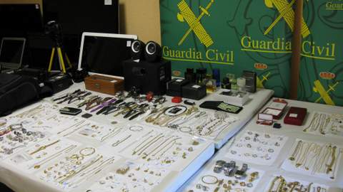 35 robos en viviendas de Roquetas y Almera, esclarecidos con la operacin 