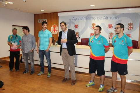 El concejal de Deportes felicita al CD Urci Almera por su gran temporada
