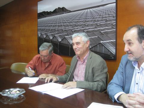 La Junta apoya con 1,2 millones de euros la mejora de los regados en ms de 223 hectreas de cultivos de Grgal