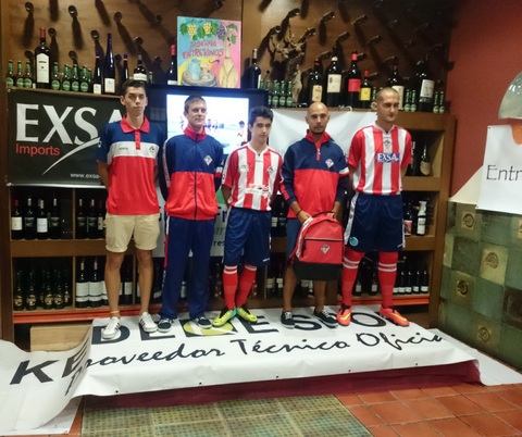 El Club Polideportivo Almera presenta su equipacion oficial para la temporada 2014/2015 
