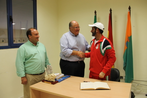 El campen de skeet, Sheikh Saeed Al Maktoum, prepara en Gdor el Mundial de Tiro de Granada