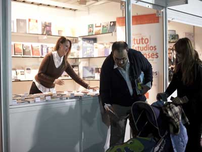 El IEA participa en la Feria del Libro de Almería