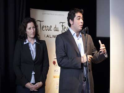Casi 200 almerienses disfrutan del estreno de 'Tierra de Fuego' gracias a Diputación y la Asociación Somos Albojenses