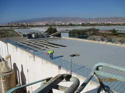 La Junta realiza las pruebas para la puesta en marcha de un gasómetro en la planta depuradora de El Bobar, en Almería