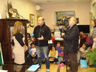 Escolares visitan el Ayuntamiento de Gdor para conocer el funcionamiento de la institucin