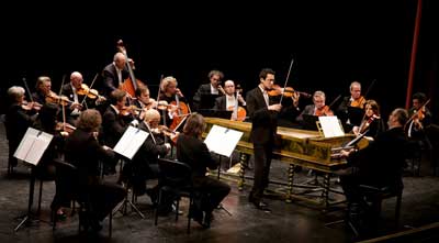 La Orquesta Ciudad de Granada brilla con las obras de Bach en el Auditorio