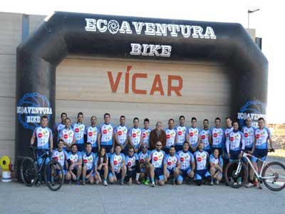 El Club Ecoaventura Vcar abre una nueva temporada con una ruta por los montes vicarios y una jornada de convivencia 