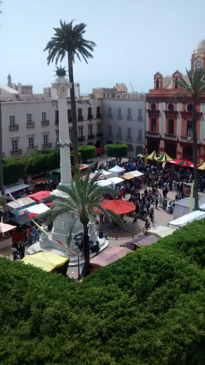 Los almerienses se echan a la calle para disfrutar de la I Feria de Western y del GastroArt