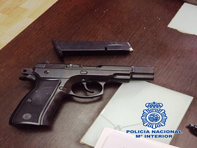 La Polica Nacional detiene a un atracador al que se le atribuyen tres robos a mano armada en Almera