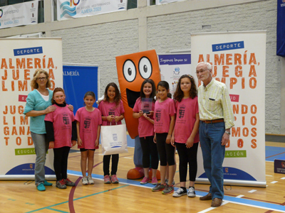 Las Ligas Educativas del Voleibol de la Diputacin se clausuran en el Pabelln Moiss Ruiz