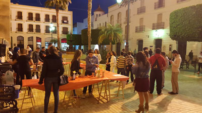 Fiesta sin alcohol en la plaza Mayor de Vera
