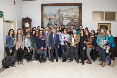 Alumnos de la Universidad de Almera conocen in situ el funcionamiento del plenario de Diputacin