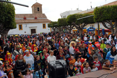 Gran xito de participacin en la gran fiesta del Carnaval de Hurcal de Almera 