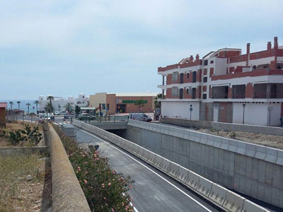 Se culmina el nuevo acceso al puerto de Garrucha con la apertura de dos nuevas rotondas 