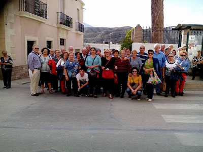 Los mayores de Hurcal de Almera disfrutan de una jornada cultural y turstica en el municipio de Terque