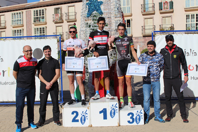La V Carrera Ciclista del Cochinillo Villa de Hurcal-Overa tiene como vencedor a Francisco Jess Chancn