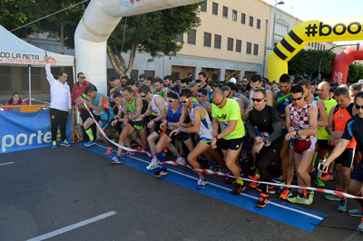 La Run 04 llena el centro de Almera con cerca de 550 grandes y pequeos atletas