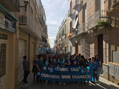 Marcha de escolares veratenses para Romper Barreras y visibilizar el autismo 