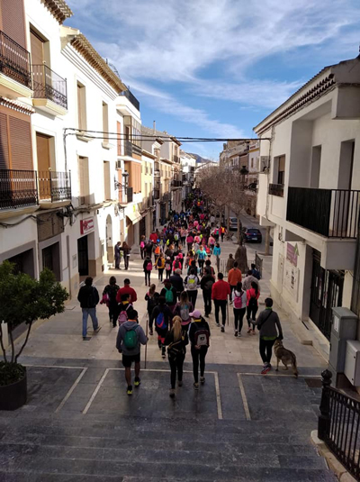 Ms de 200 personas disfrutan de la ruta de senderismo organizada alrededor de los parajes naturales de Vlez Rubio