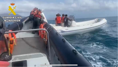 La Guardia Civil recupera una embarcacin robada en Carboneras cuando se diriga a Melilla