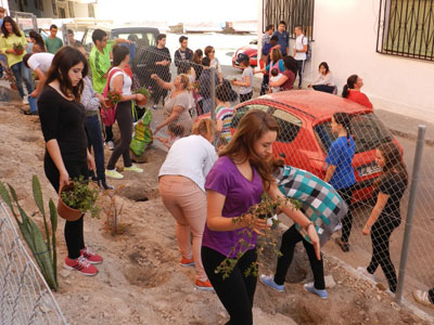 Almería Acoge: Mejorando Nuestro Barrio