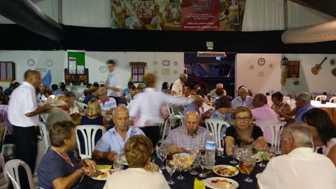 Ms de 100 Mayores de Pulp, se desplazaron hasta la capital Almeriense para disfrutar de su Feria