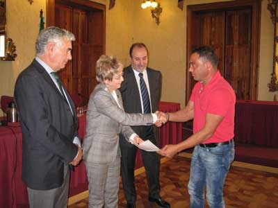 Agricultura entrega resoluciones de ayudas por 1,3 millones  para invernaderos afectados por el granizo en Almera