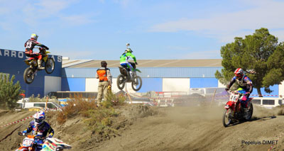Tabernas celebra la quinta prueba del Campeonato de Motocross provincial y la III Concentracin Motera del Desierto