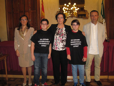 Dos estudiantes de Vera ganadoras de la fase provincial del Certamen Literario Solidaridad en letras