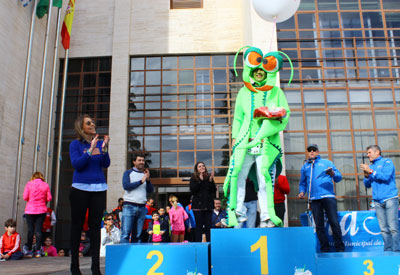 Ms de un millar de corredores de toda Espaa avalan el rcord  de participacin de la XXVIII edicin de la San Silvestre 2015