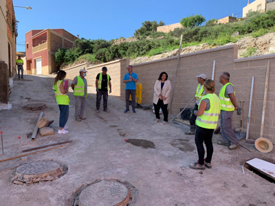 La diputada del PFEA visita las obras Alhama de Almera, Bentarique y Alboloduy